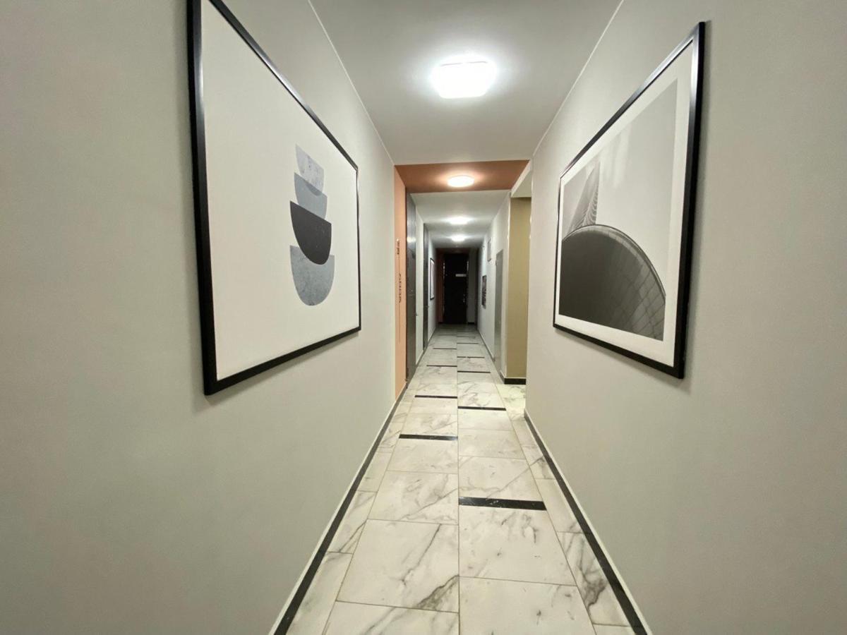 Whitehome In Panorama Park Nur-Sultan  Exterior photo